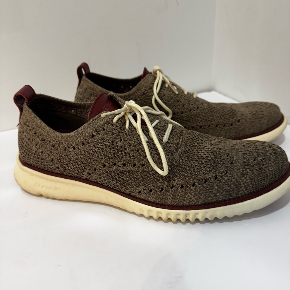 Cole Haan Men’s 2.Zerogrand Truffle/Ivory/Syrah Wingtip Oxfords  size 9.5